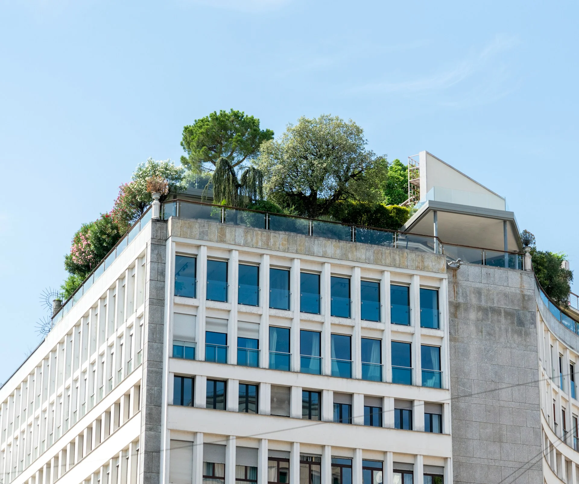 Office building with garden rooftop