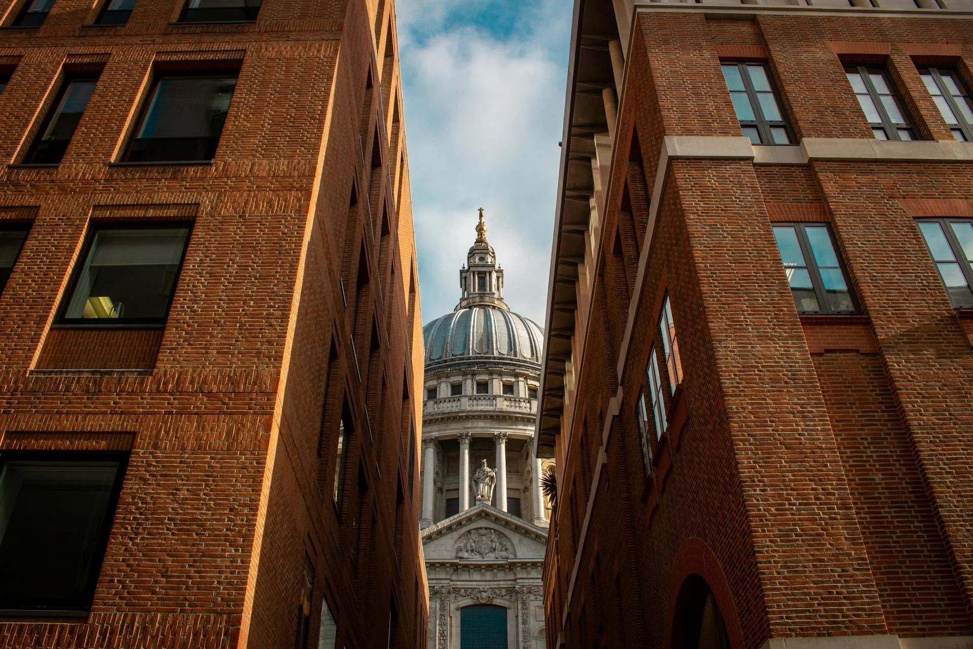 LView of St. Pauls down alleyway